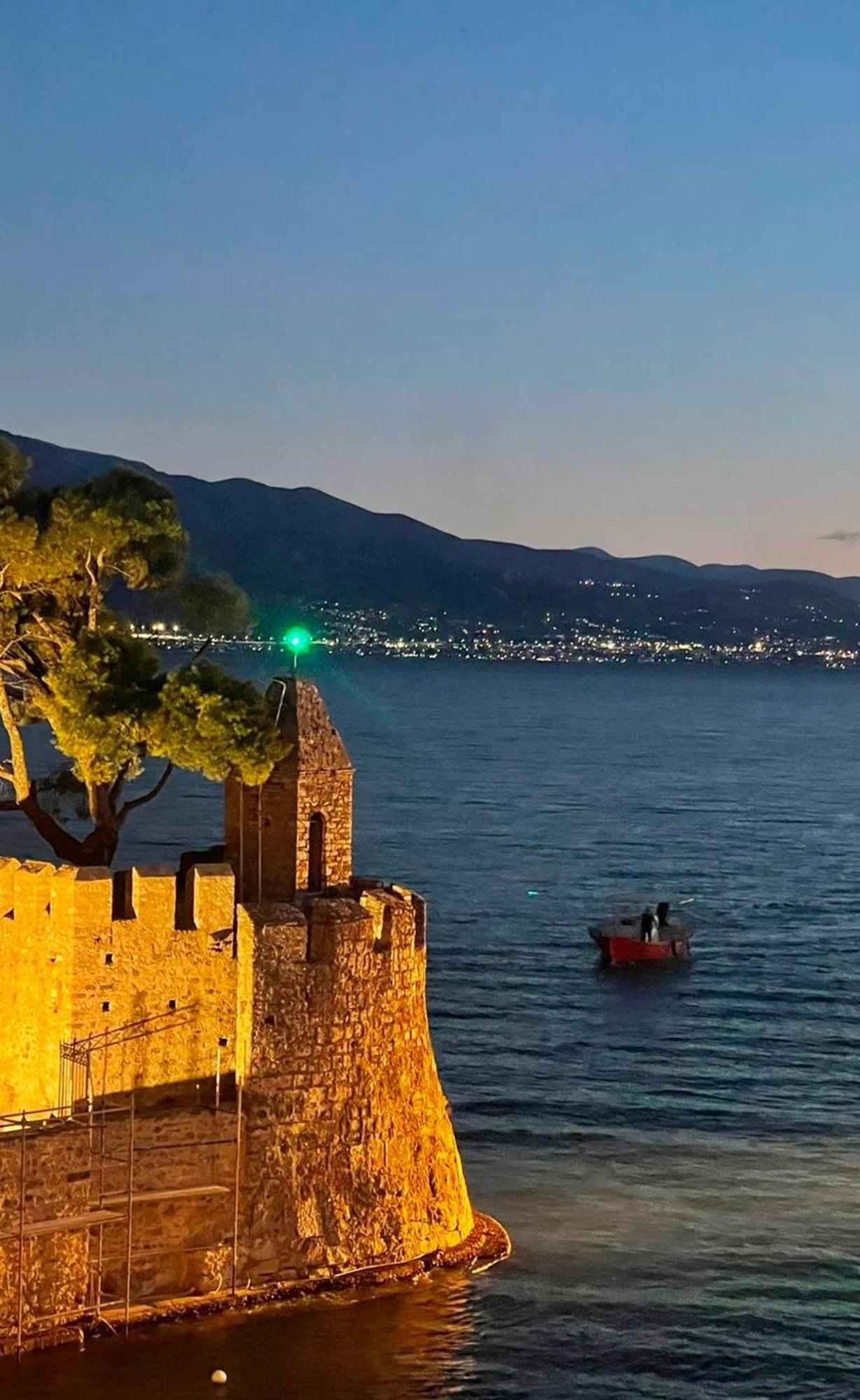 Nostos Luxury Villas With Private Pool In Nafpaktos Exterior photo